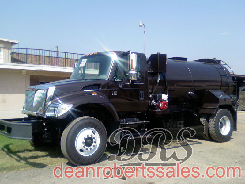 CUSTOM SEALCOAT TANKS AND TRUCKS, ANY SIZE BY DEAN ROBERTS SALES.